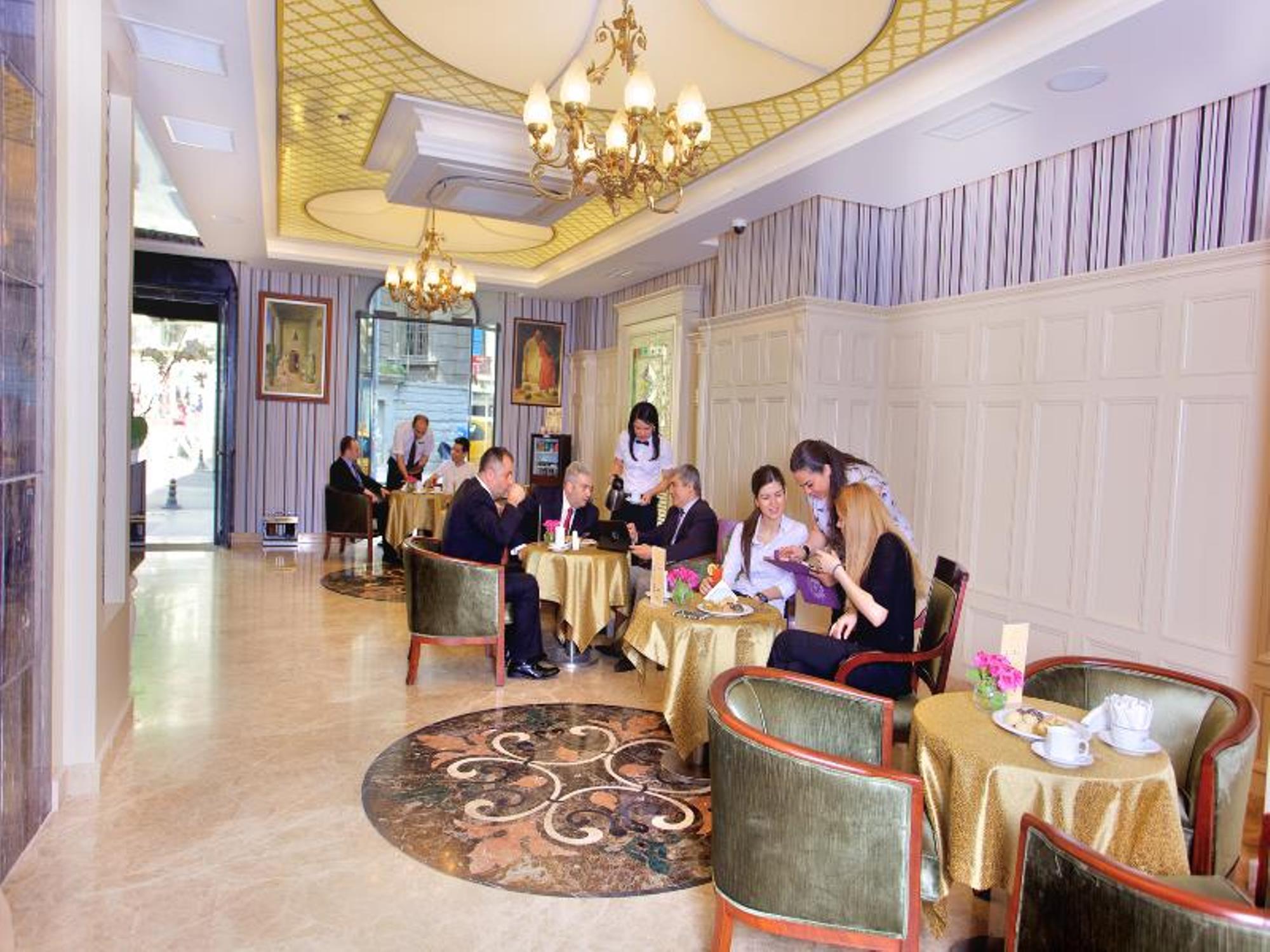 Taksim Star Hotel Istanboel Buitenkant foto